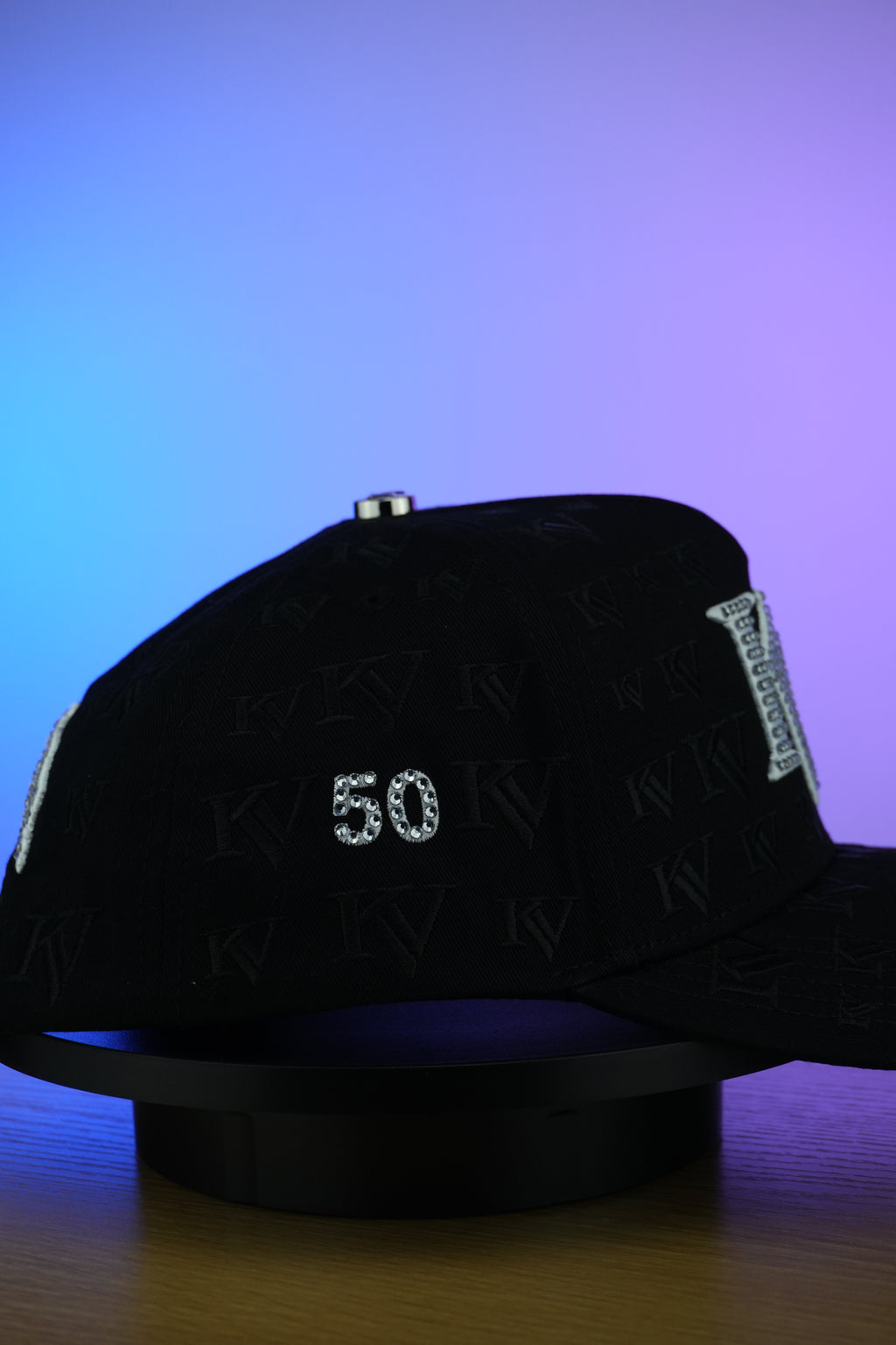 Gorra KV Monograma — Drop 01. Full exclusiva