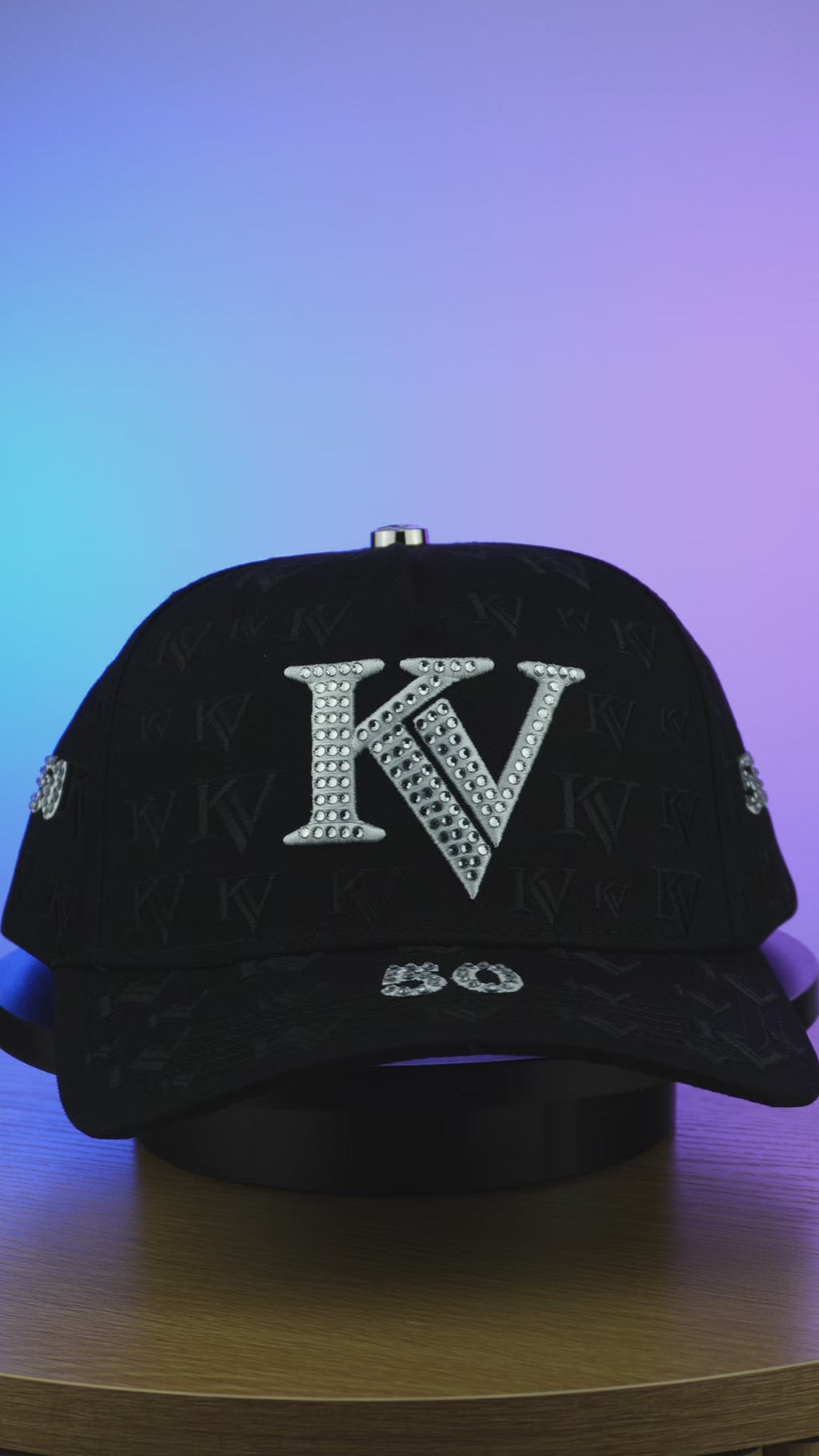 Gorra KV Monograma — Drop 01. Full exclusiva